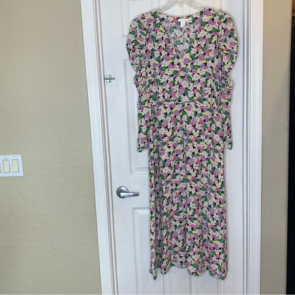 H&M Conscious Floral Print Lyocell-blend dress Size Medium - Picture 1 of 14